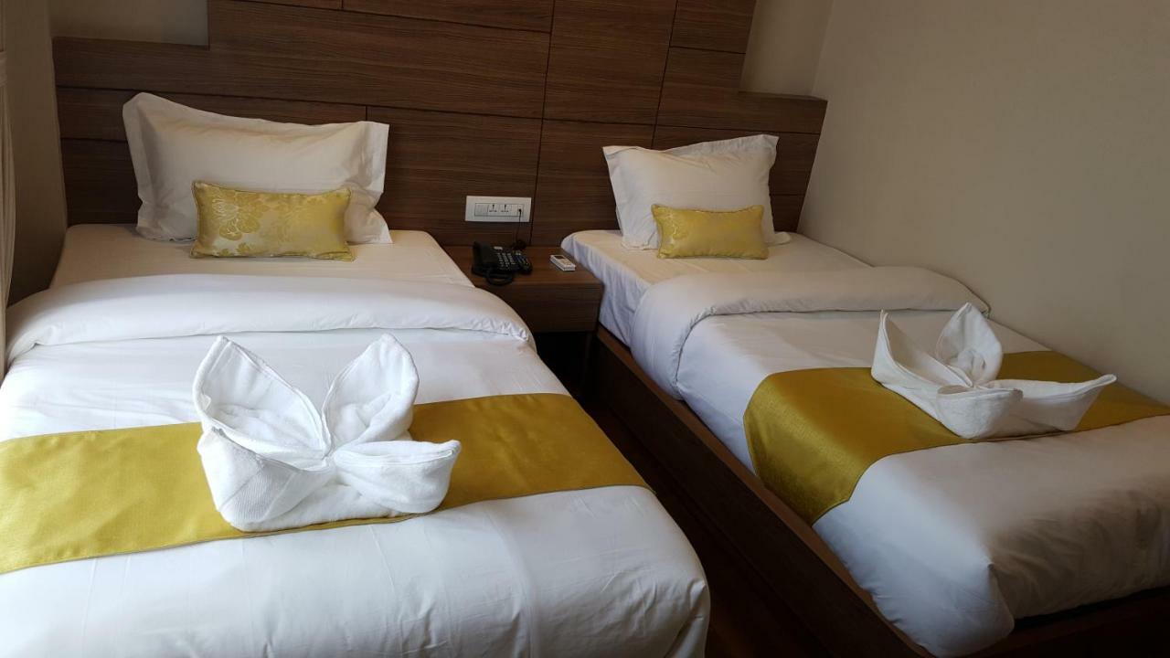 Hotel Bihani Kathmandu Buitenkant foto
